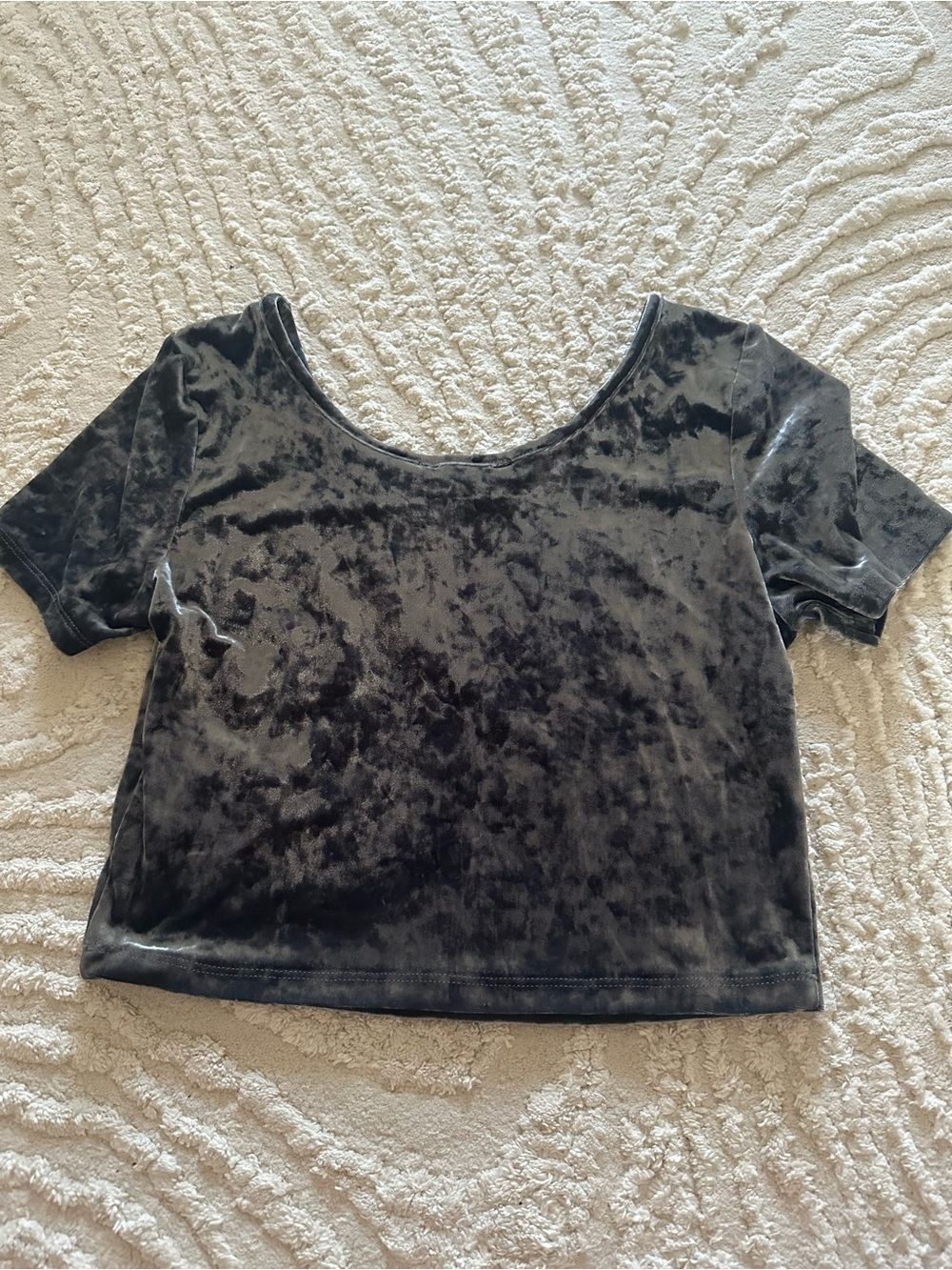 Forever 21 Black Crushed Velvet Cropped Scoop Neck Top